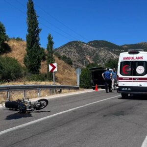 motosiklet kazasinda surucu hayatini kaybetti U2YCuHZQ