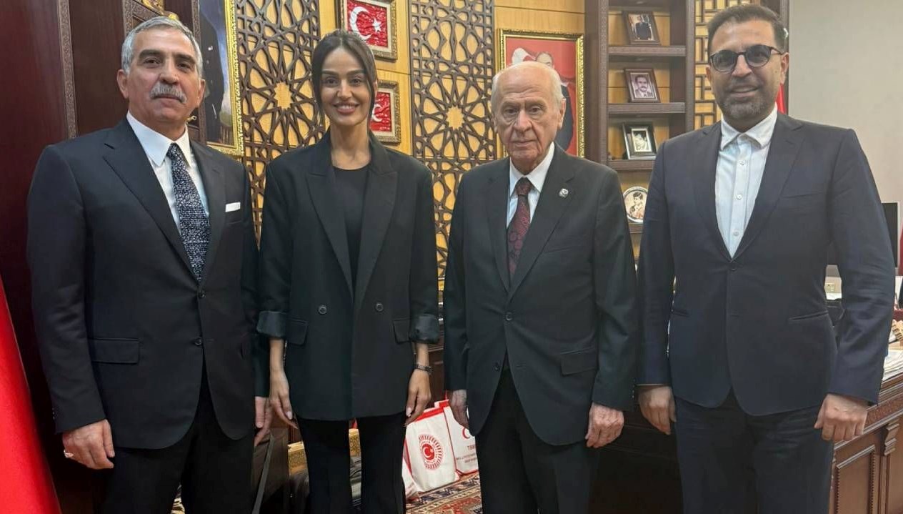 mhpden alevi acilimi bahceli canlarin turkusunu seslendirecek sanatciyi kabul etti clpr5aB7