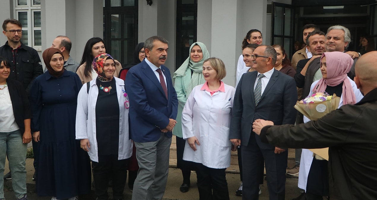 ogretmen milli egitim bakanini tanimadi 6JZj97Fs