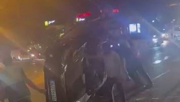 diyarbakirda otomobil takla atti 1 yarali aSTiVjxY.jpg