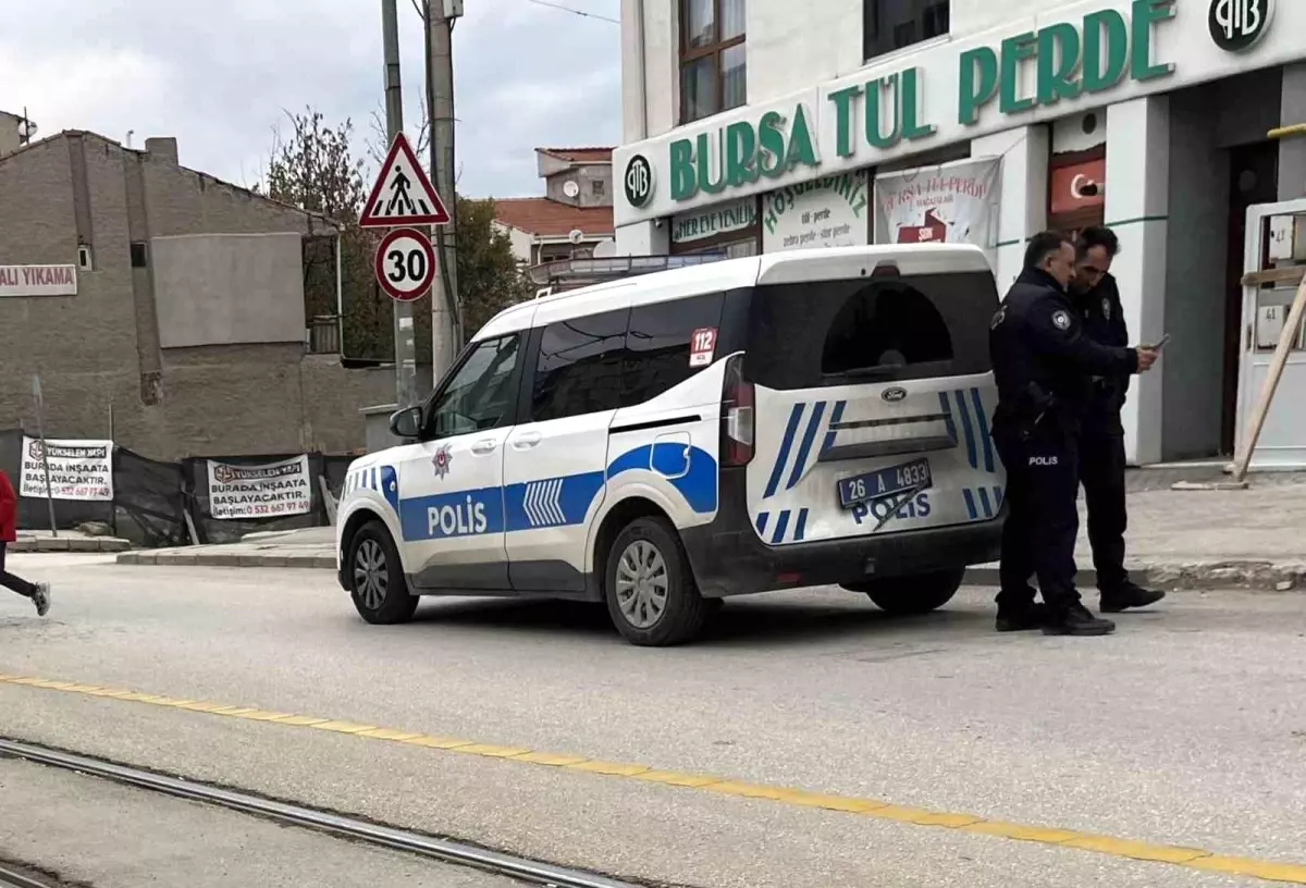 eskisehirde polis araclarina carpan motosiklet hizla kacti 51l1AMg6.jpg