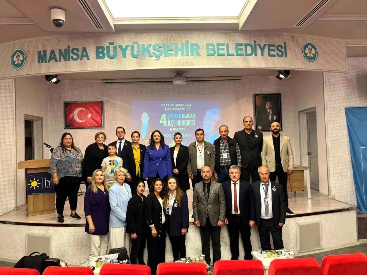 iyi parti sehzadeler ilce kongresinde gozde akcakin aytac guven tazeledi 6a554izC.jpg