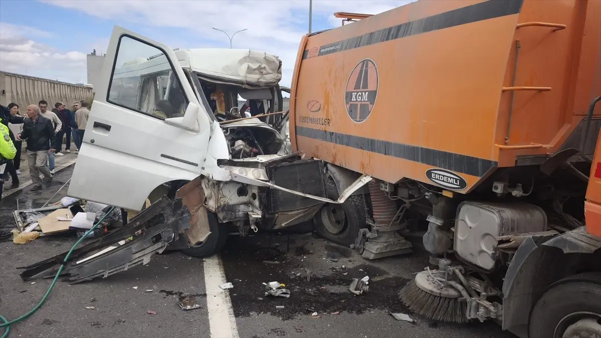 kutahyada kaza 1 olu 1 yarali ZgwSkRtT