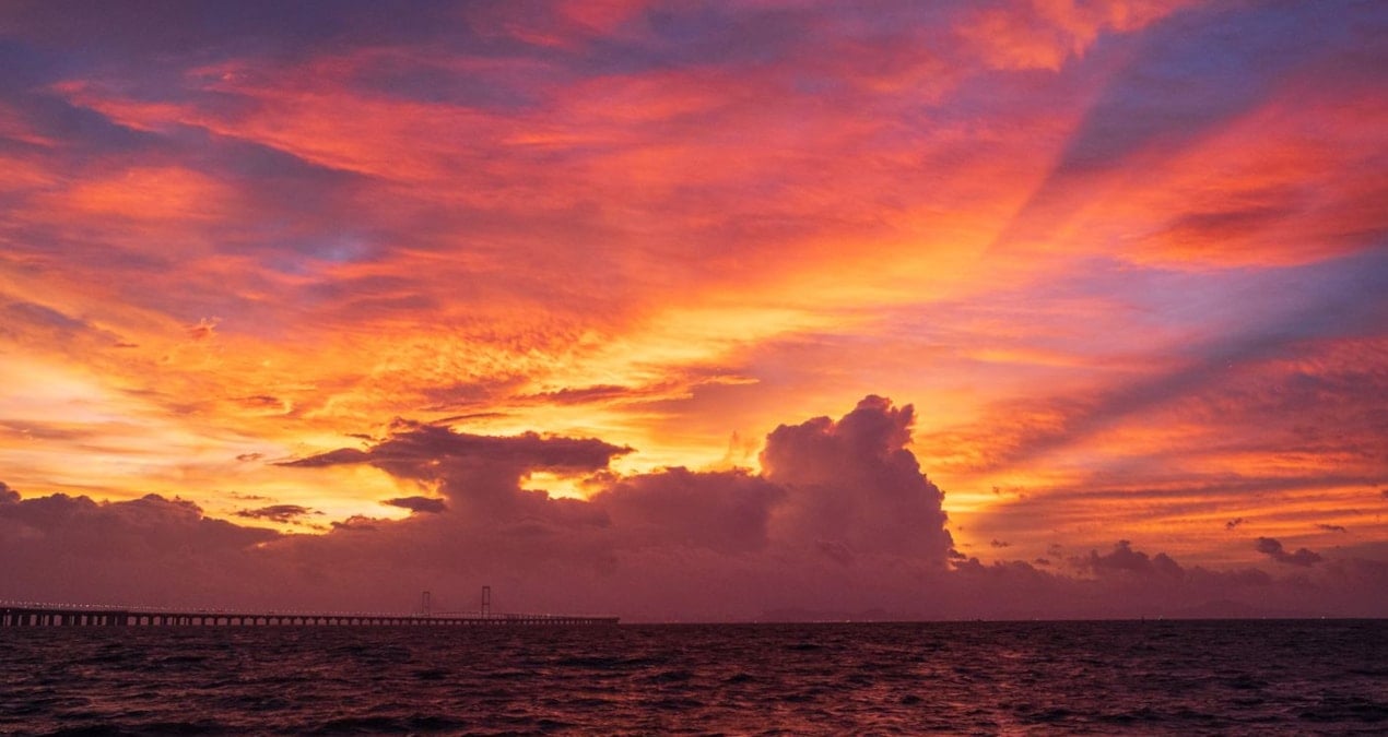 ulke alarma gecti tum ucuslar iptal edildi okul ve is yerleri kapatildi yeKYkTlN