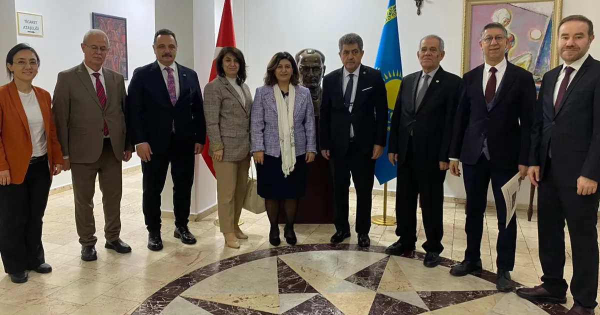 kazakistan almatida sempozyum ve festival heyecani 2BVPdPNA.webp