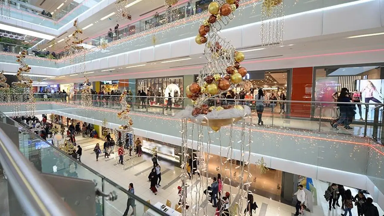 Alışveriş Merkezlerine Giriş Ücretli Olacak mı? İddialar Yanlış Çıktı