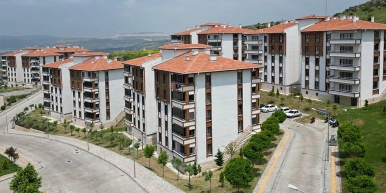 İstanbul’da TOKİ Kuraları Başlıyor: 100 Bin Konutun Sahipleri Belirlenecek