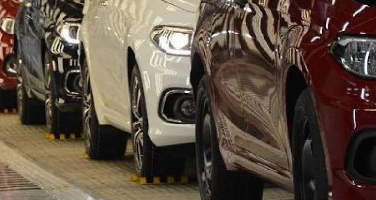 nisan-ayinda-turkiyede-en-cok-satilan-otomobiller-aciklandi-YwPyukbI