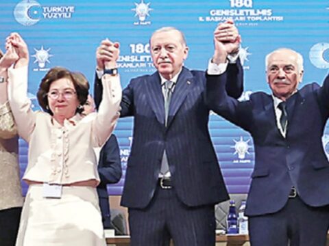 3 başkana daha rozet
