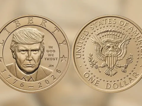 Trumpin portresi 1 dolarin uzerine basiliyor abdnin 250 yilina ozel altin para snLbEweQ